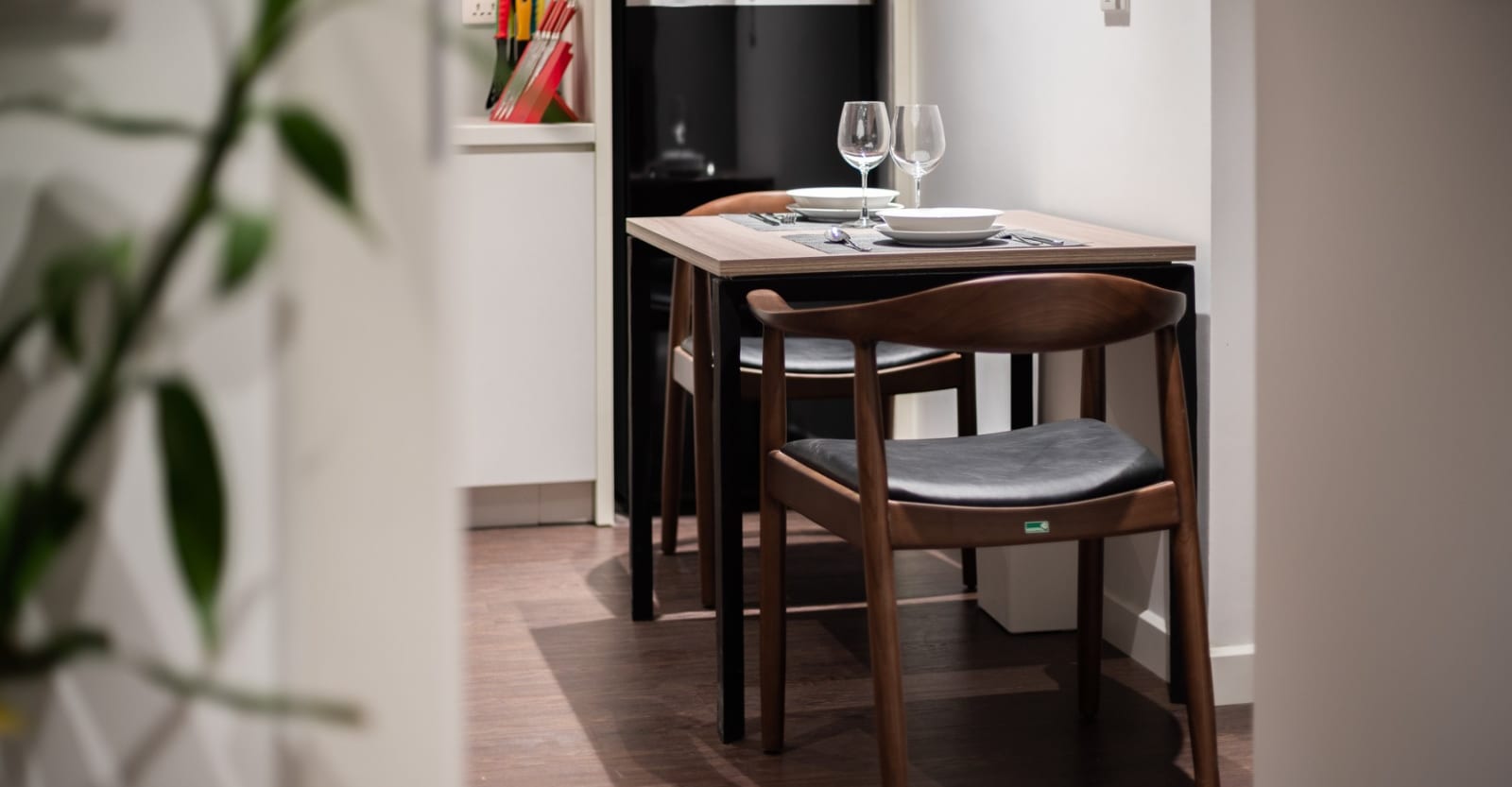 30 mẫu ghế ăn gỗ dùng cho phòng ăn, quán cafe, nhà hàng, khách sạn
